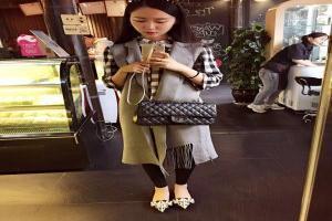 脱靴子的猫童话故事